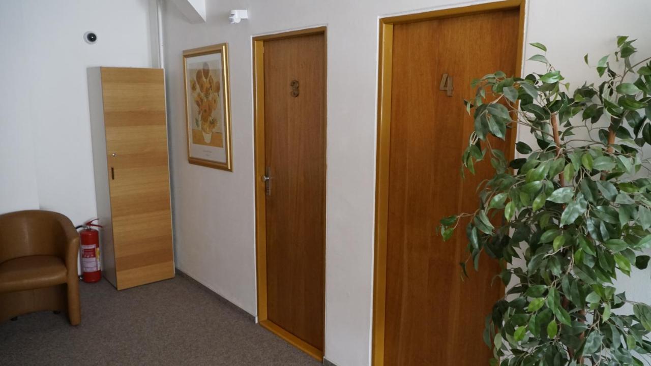 Pension Fox Prága Kültér fotó